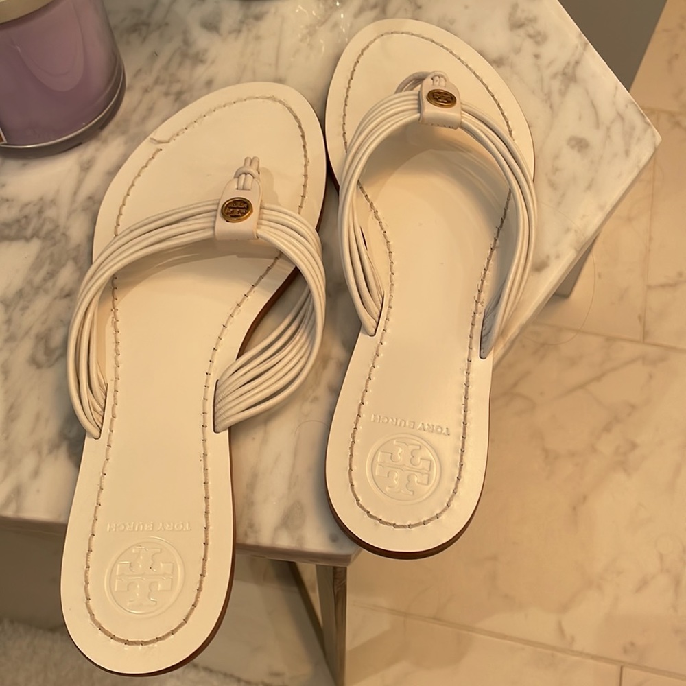 NWT Tory Burch White Leather Thong Sandal/Flip Flop 🩴 Size 7 - with Box - Picture 4 of 13